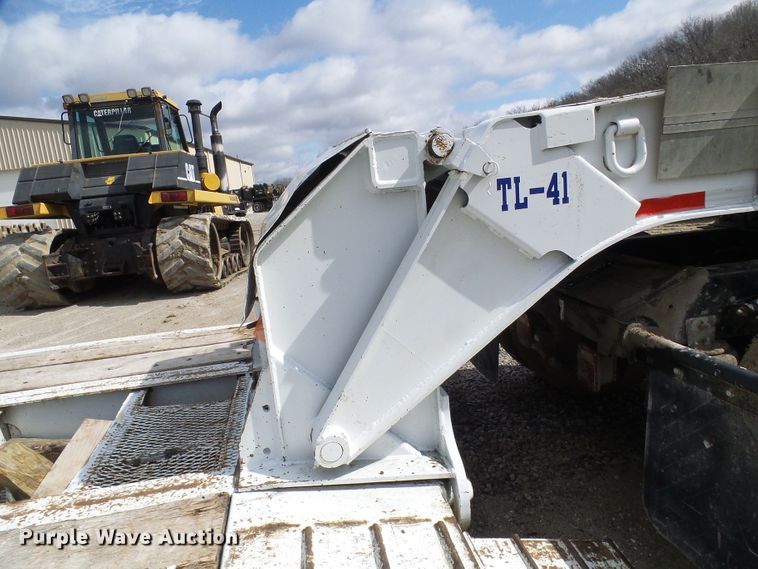 image for item DL0928 2000 Talbert TDW35SAHRG1T1 lowboy equipment trailer