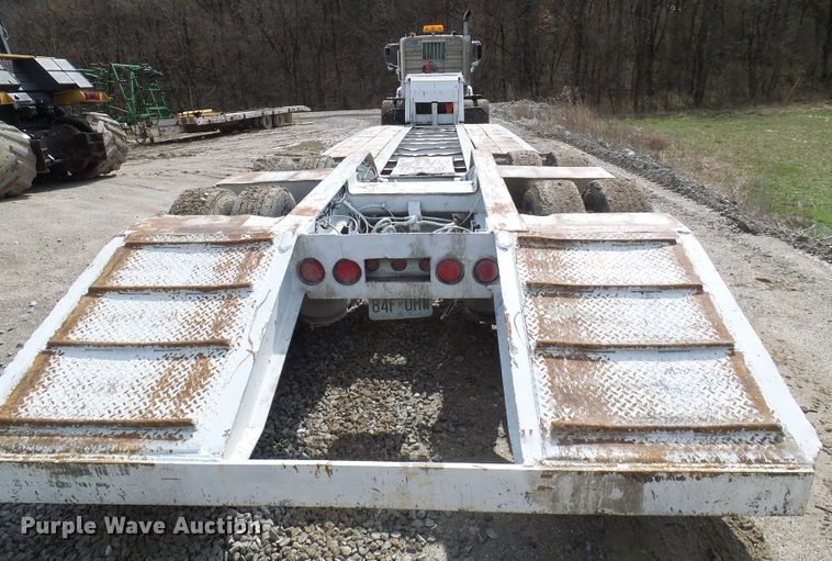 image for item DL0928 2000 Talbert TDW35SAHRG1T1 lowboy equipment trailer