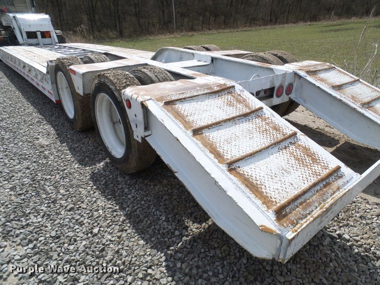 image for item DL0928 2000 Talbert TDW35SAHRG1T1 lowboy equipment trailer