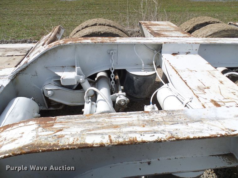 image for item DL0928 2000 Talbert TDW35SAHRG1T1 lowboy equipment trailer