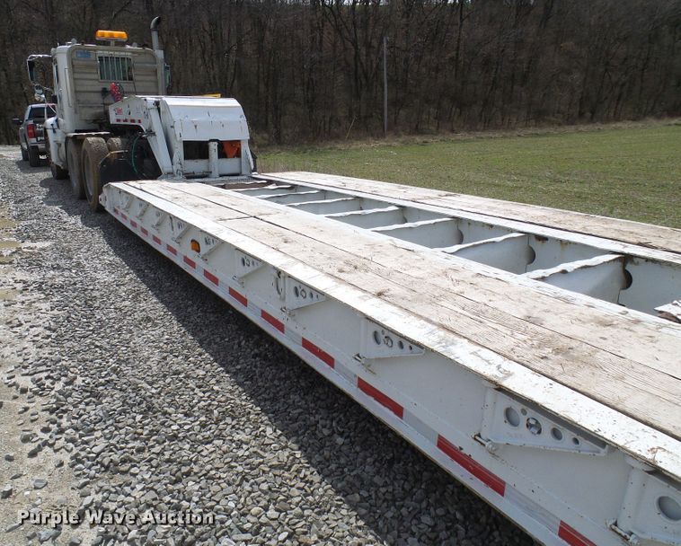 image for item DL0928 2000 Talbert TDW35SAHRG1T1 lowboy equipment trailer
