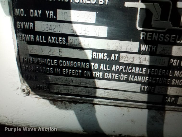 image for item DL0928 2000 Talbert TDW35SAHRG1T1 lowboy equipment trailer