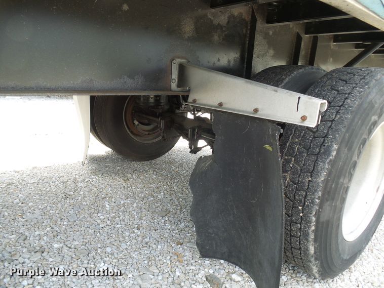 image for item DL0975 1999 Wilson CF900  side curtain trailer