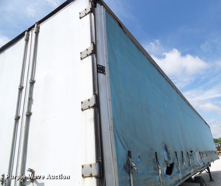 image for item DL0975 1999 Wilson CF900  side curtain trailer