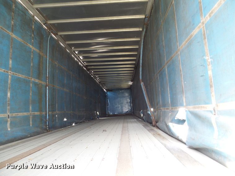 image for item DL0975 1999 Wilson CF900  side curtain trailer