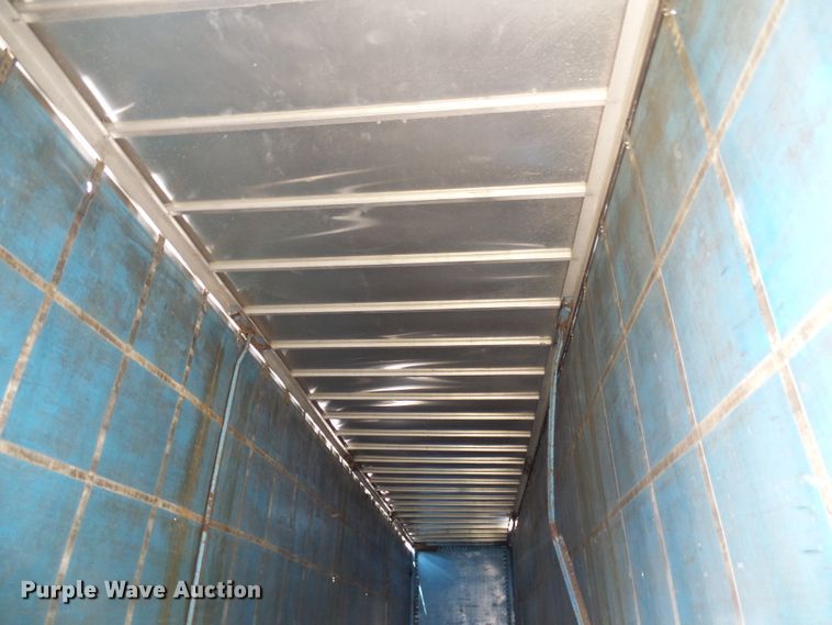 image for item DL0975 1999 Wilson CF900  side curtain trailer