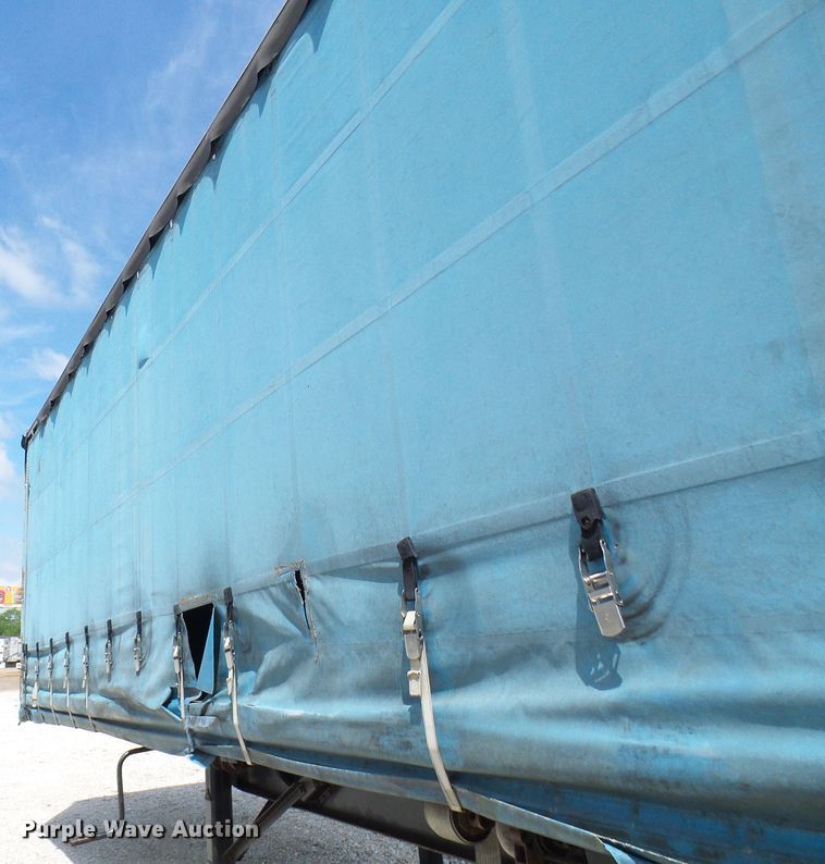 image for item DL0975 1999 Wilson CF900  side curtain trailer