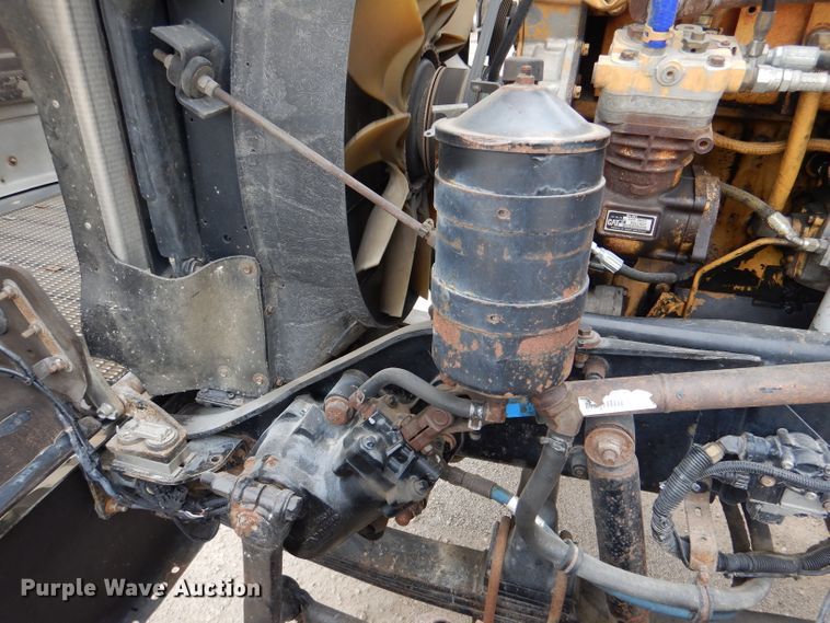 image for item DL8842 2006 Kenworth W900  semi truck