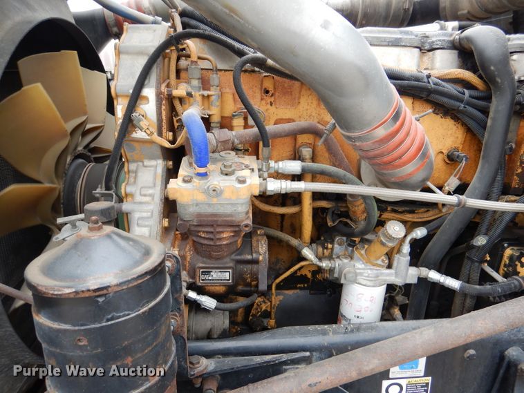 image for item DL8842 2006 Kenworth W900  semi truck