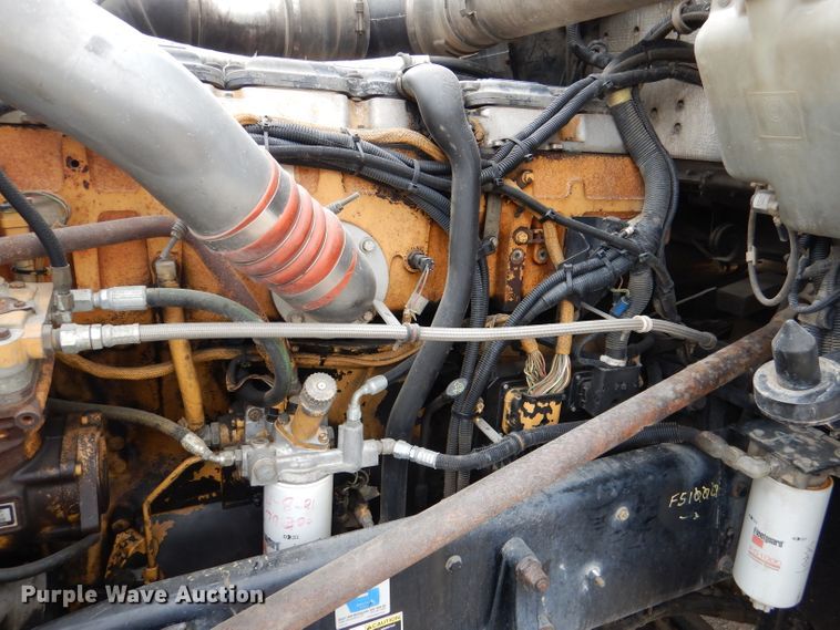 image for item DL8842 2006 Kenworth W900  semi truck