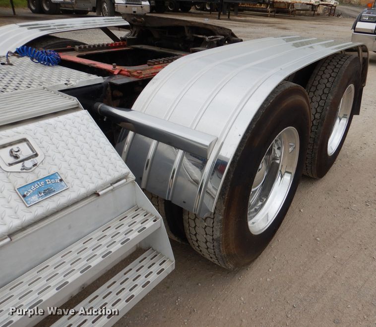 image for item DL8842 2006 Kenworth W900  semi truck