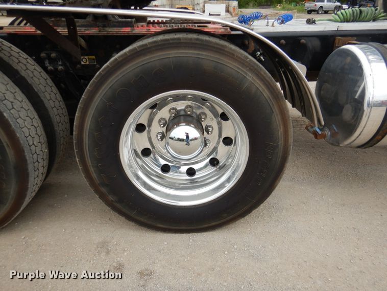 image for item DL8842 2006 Kenworth W900  semi truck