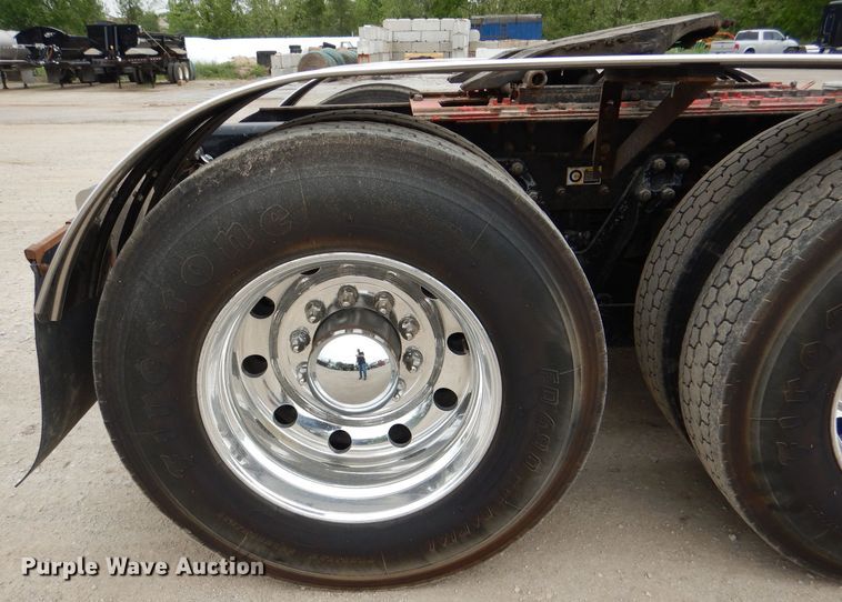 image for item DL8842 2006 Kenworth W900  semi truck