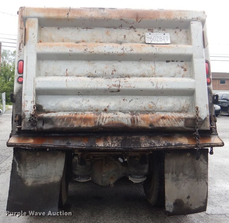 image for item DL8880 2001 Peterbilt 379  dump truck