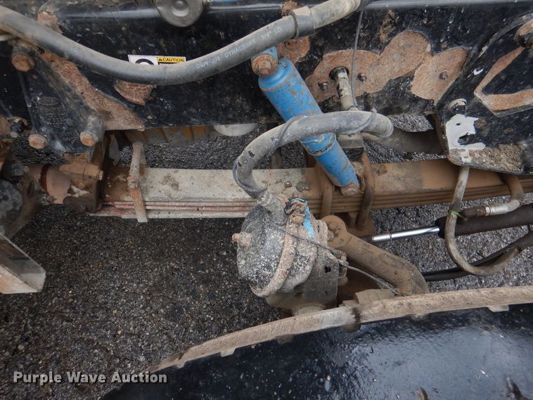 image for item DL8880 2001 Peterbilt 379  dump truck