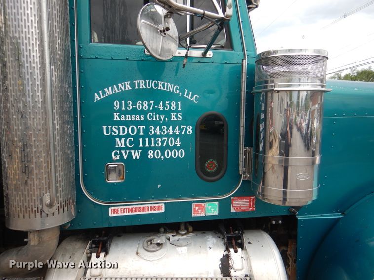 image for item DL8880 2001 Peterbilt 379  dump truck