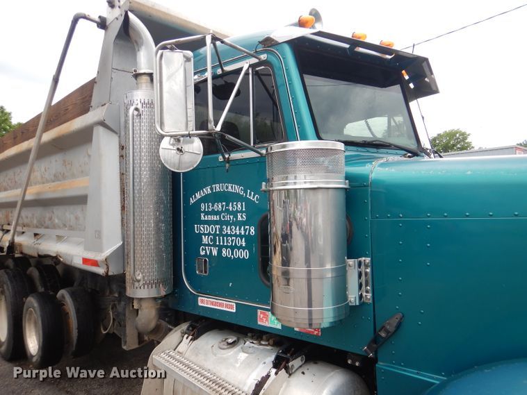 image for item DL8880 2001 Peterbilt 379  dump truck