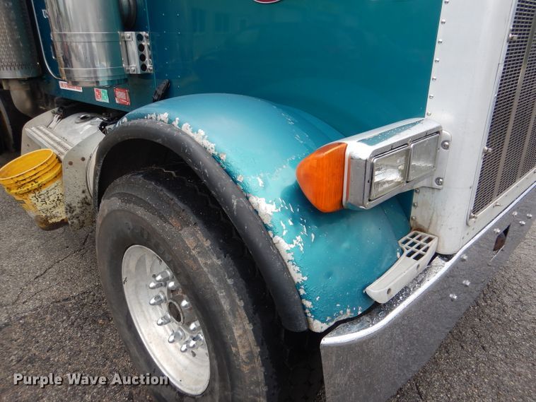 image for item DL8880 2001 Peterbilt 379  dump truck