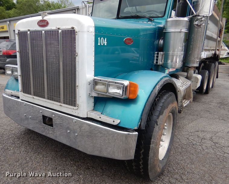 image for item DL8880 2001 Peterbilt 379  dump truck