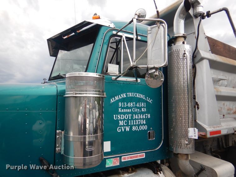 image for item DL8880 2001 Peterbilt 379  dump truck