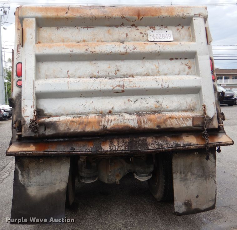 image for item DL8880 2001 Peterbilt 379  dump truck