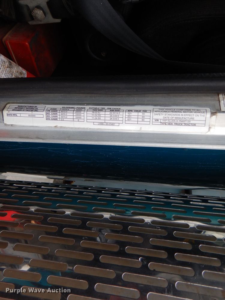 image for item DL8880 2001 Peterbilt 379  dump truck