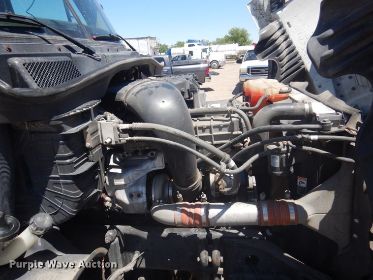 image for item DM5249 2014 Freightliner Cascadia  semi truck