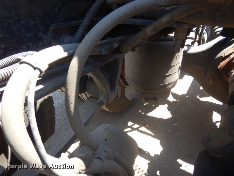 image for item DM5249 2014 Freightliner Cascadia  semi truck