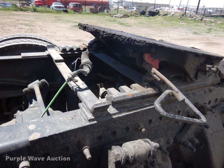 image for item DM5249 2014 Freightliner Cascadia  semi truck