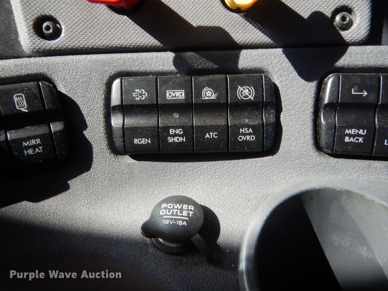 image for item ET9188 2017 Freightliner Cascadia 125  semi truck