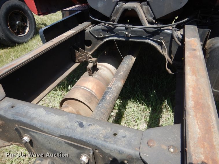 image for item FI9057 1991 Chevrolet Kodiak C6500  truck cab and chassis