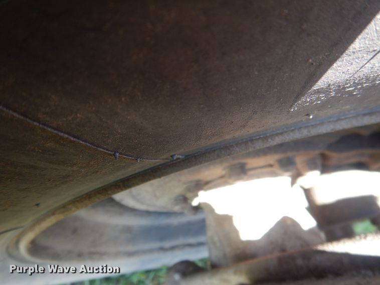 image for item FI9057 1991 Chevrolet Kodiak C6500  truck cab and chassis