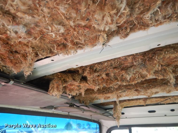 image for item FI9058 1989 Ford LT9000  truck cab and chassis