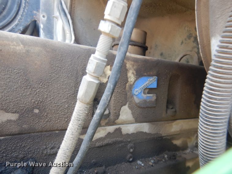 image for item FI9058 1989 Ford LT9000  truck cab and chassis