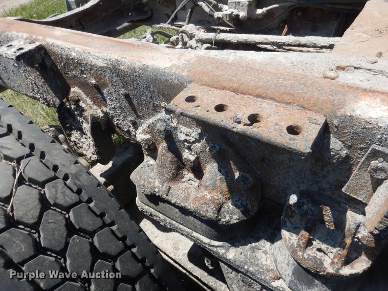 image for item FI9058 1989 Ford LT9000  truck cab and chassis