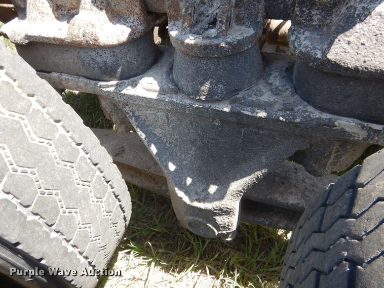 image for item FI9058 1989 Ford LT9000  truck cab and chassis