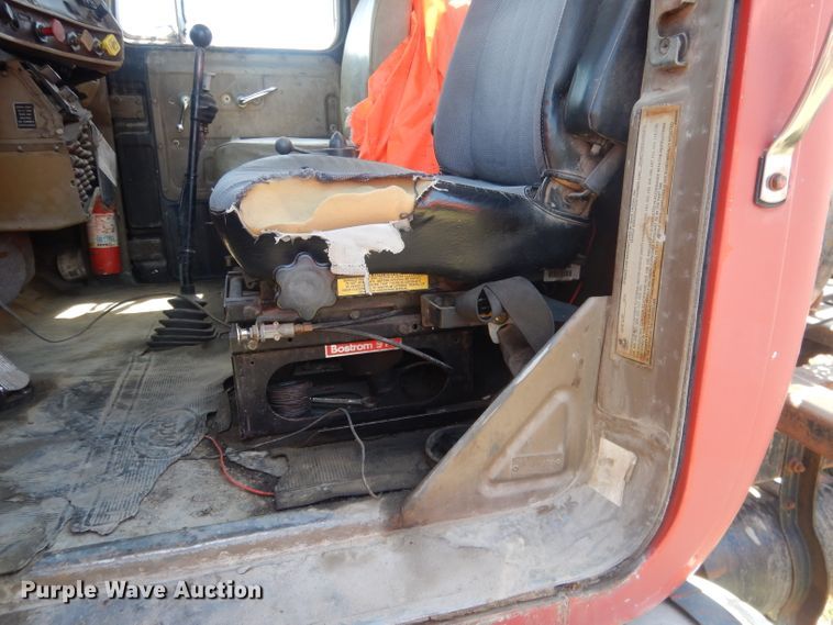 image for item FI9059 1984 Mack R686ST  semi truck