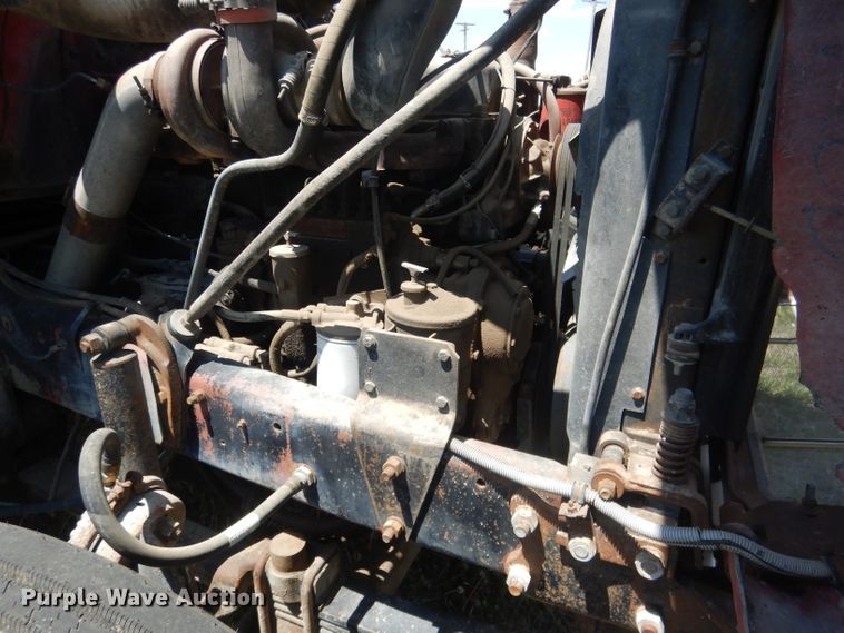 image for item FI9059 1984 Mack R686ST  semi truck