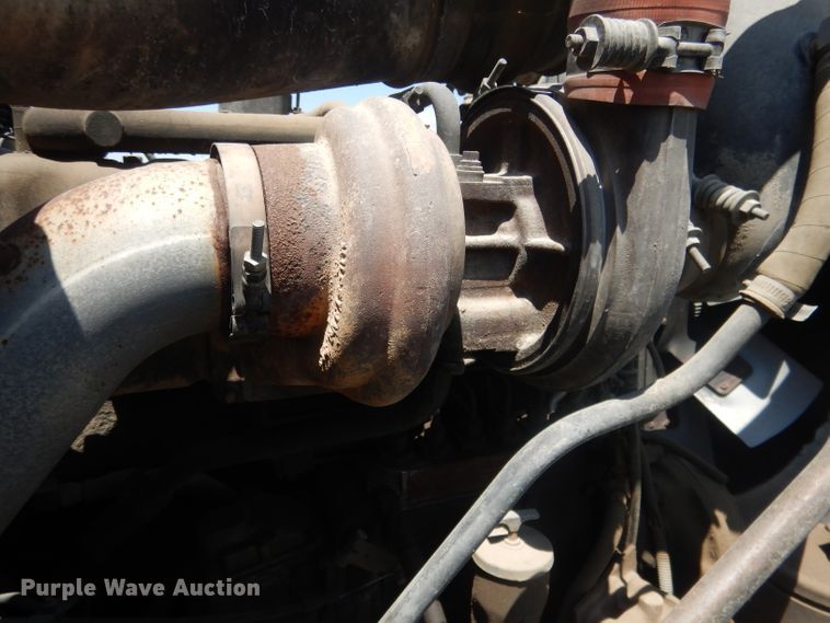 image for item FI9059 1984 Mack R686ST  semi truck