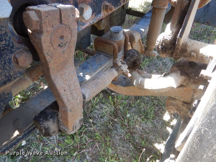 image for item FI9059 1984 Mack R686ST  semi truck