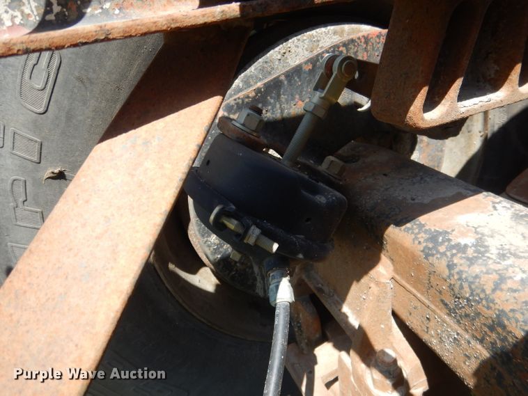 image for item FI9059 1984 Mack R686ST  semi truck