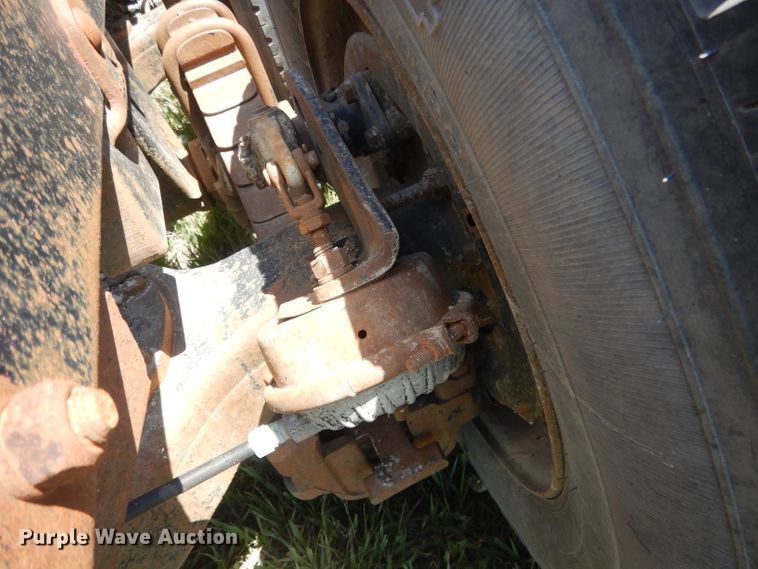 image for item FI9059 1984 Mack R686ST  semi truck