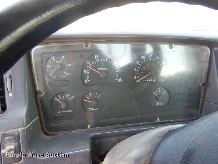 image for item FI9060 1997 Ford Louisville LT9513  semi truck