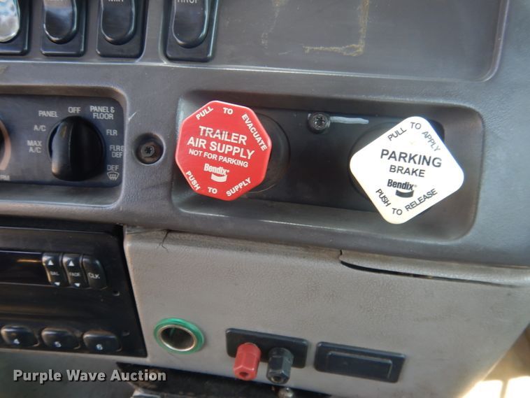 image for item FI9060 1997 Ford Louisville LT9513  semi truck