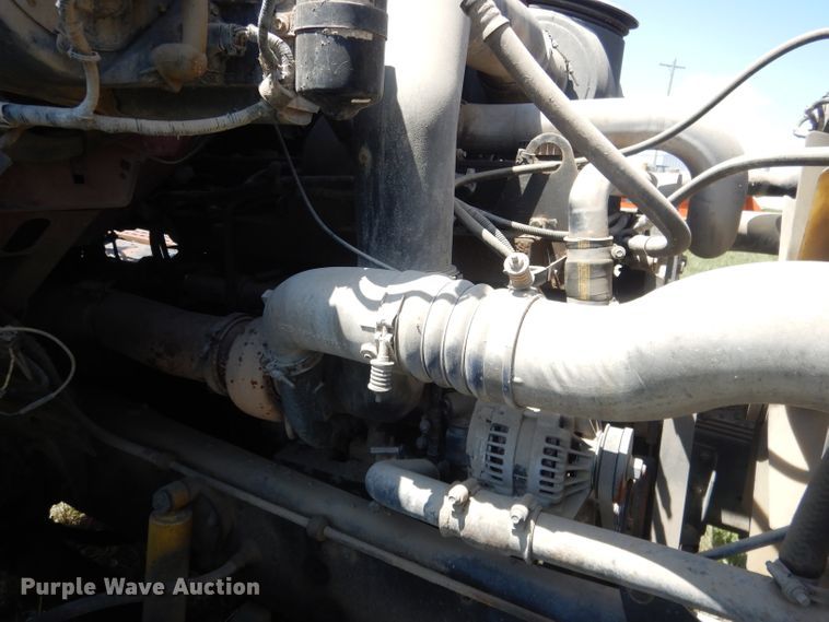 image for item FI9060 1997 Ford Louisville LT9513  semi truck