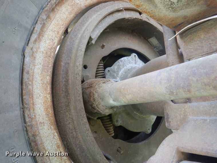 image for item FI9062 1981 Freuhauf HAB-F3-J-985  pneumatic dry bulk trailer