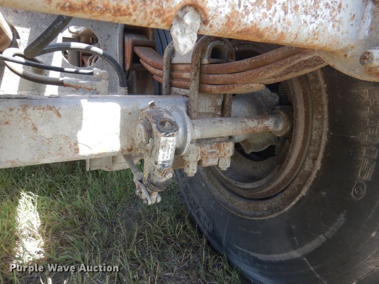 image for item FI9062 1981 Freuhauf HAB-F3-J-985  pneumatic dry bulk trailer