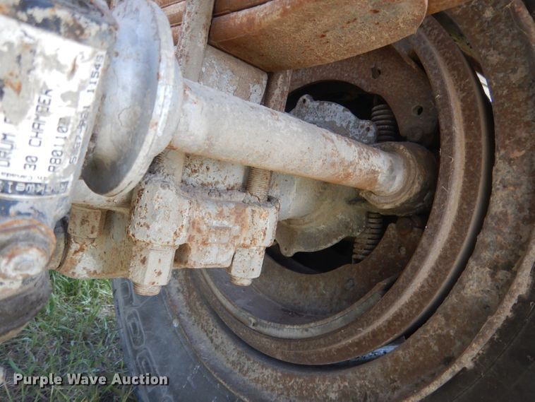 image for item FI9062 1981 Freuhauf HAB-F3-J-985  pneumatic dry bulk trailer