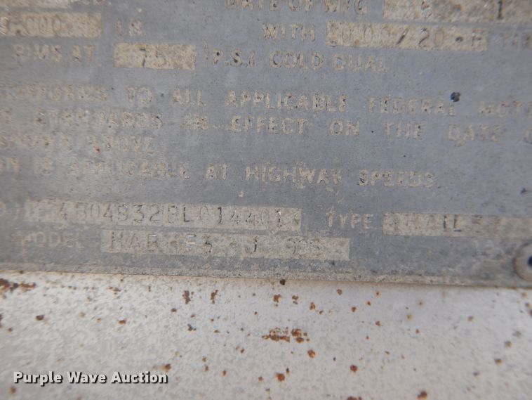 image for item FI9062 1981 Freuhauf HAB-F3-J-985  pneumatic dry bulk trailer