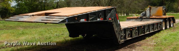 image for item HD9753 1977 Heavy Haul LDF500  lowboy equipment trailer